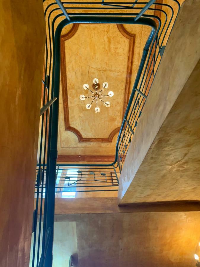 La Sarrasine Hotel Villes-sur-Auzon ภายนอก รูปภาพ